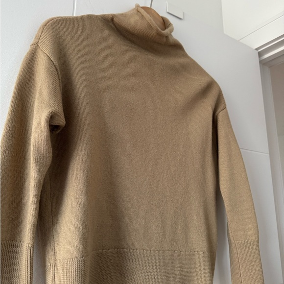 Aritzia Wilfred Cyprie Sweater - Picture 3 of 6